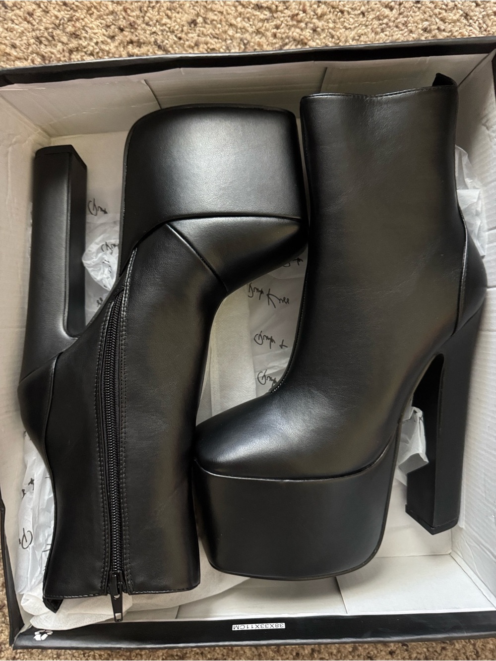 Pink Kiss Pretty Prim Black Platform Ankle Boots Size 6.5 NIB